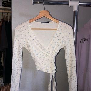 white floral long sleeve wrap top